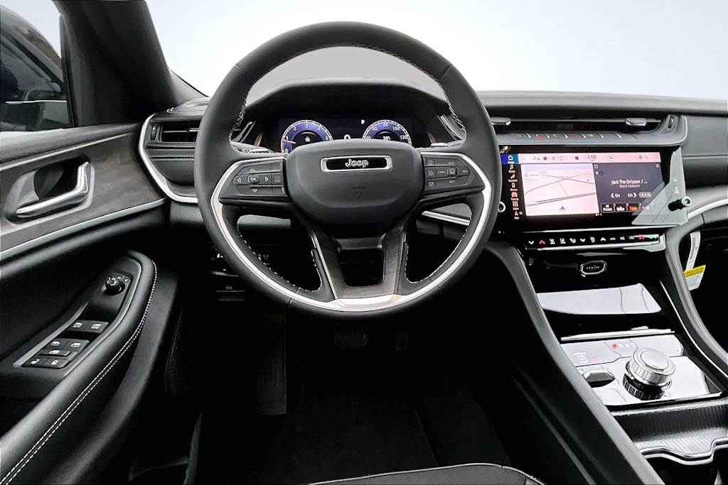 Thumbnail: 2026 Jeep Grand Cherokee - 13