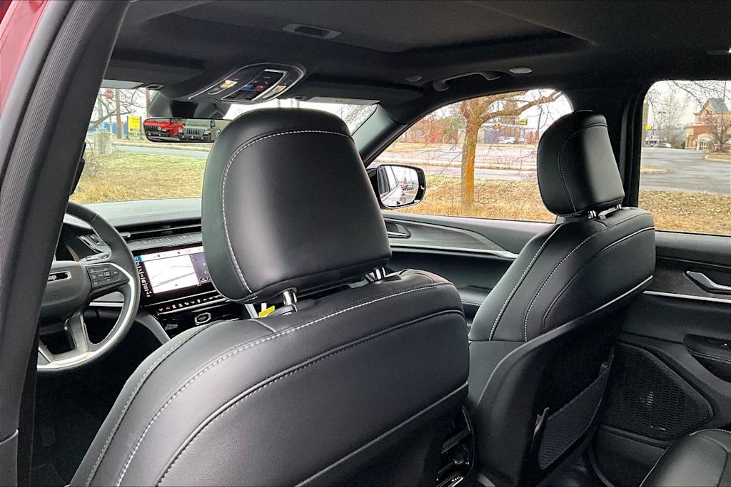 Thumbnail: 2026 Jeep Grand Cherokee - 11