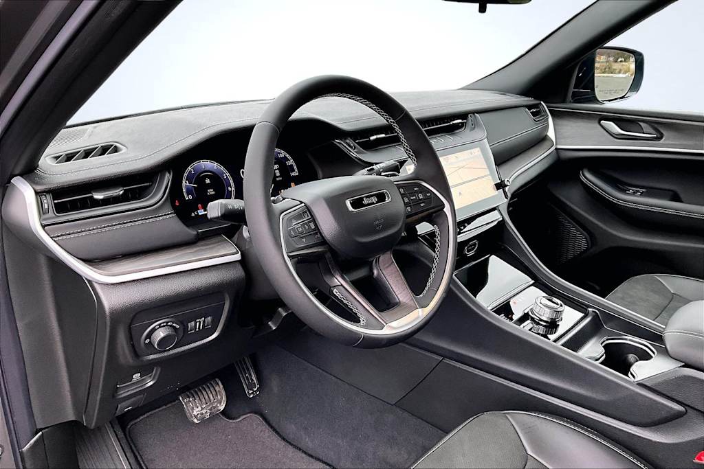 Thumbnail: 2026 Jeep Grand Cherokee - 2