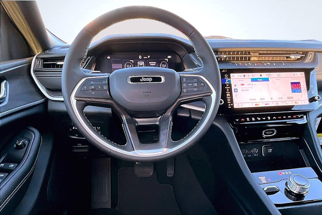 Thumbnail: 2026 Jeep Grand Cherokee - 14