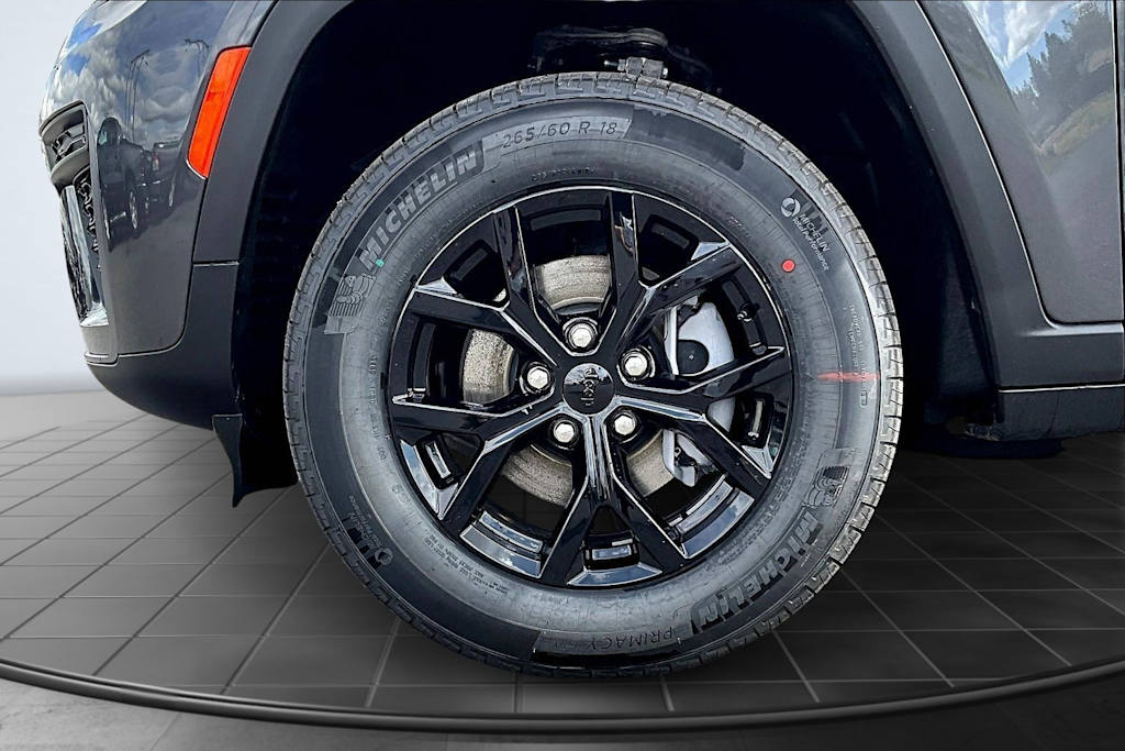 Thumbnail: 2026 Jeep Grand Cherokee - 8