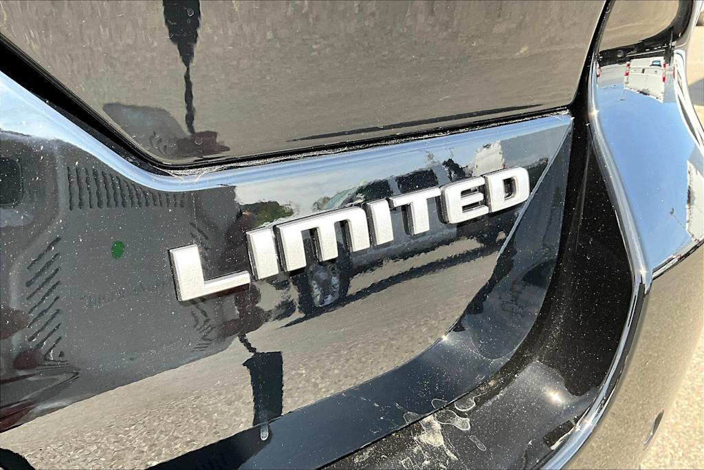 Thumbnail: 2025 Jeep Grand Cherokee - 6