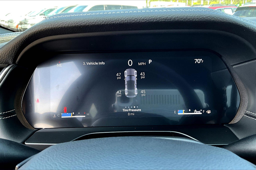 Thumbnail: 2025 Jeep Grand Cherokee - 17