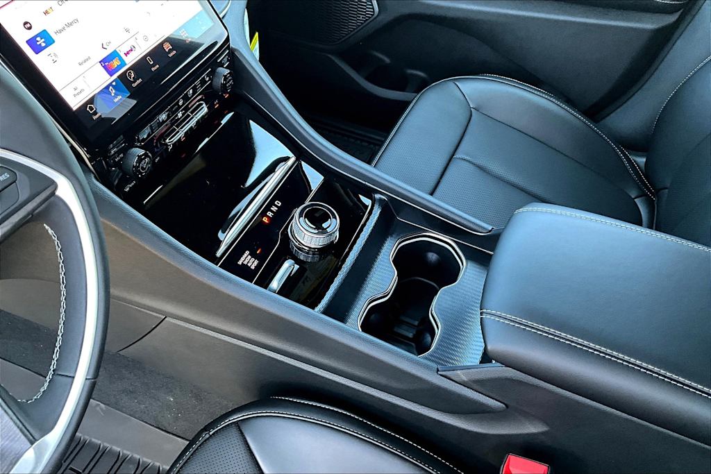 Thumbnail: 2025 Jeep Grand Cherokee - 16