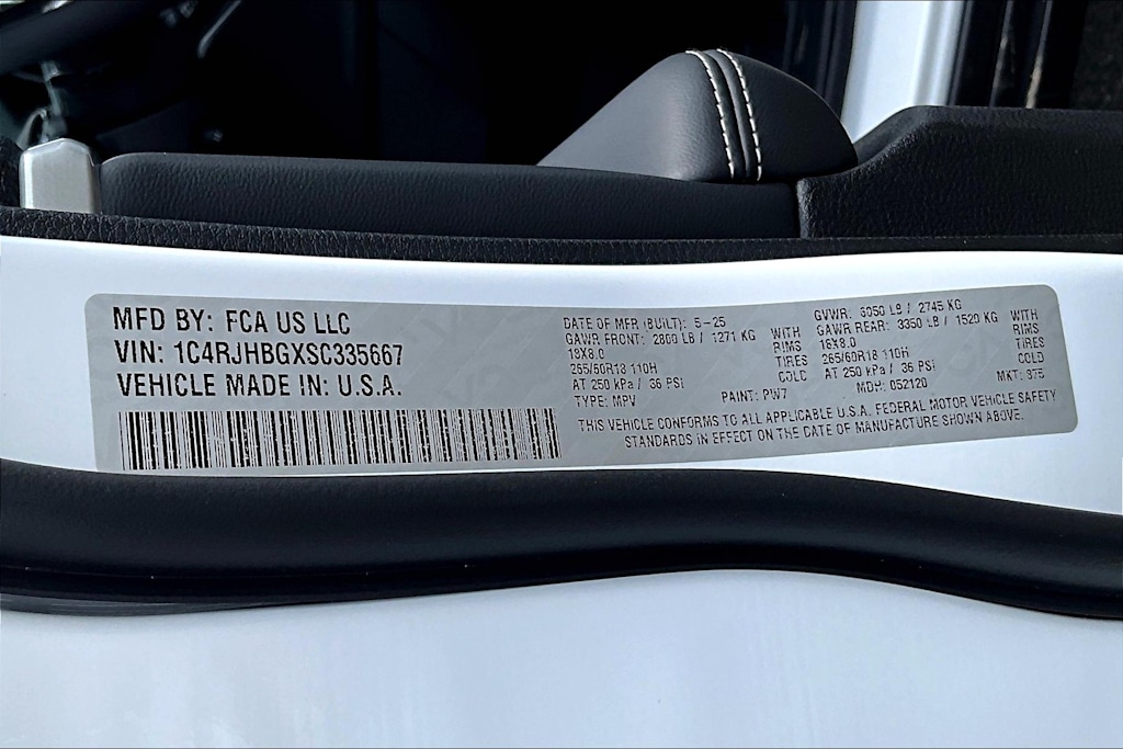 Thumbnail: 2025 Jeep Grand Cherokee - 18