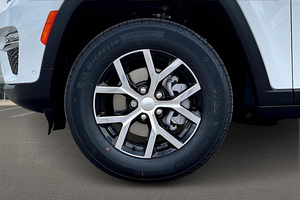 Thumbnail: 2025 Jeep Grand Cherokee - 7