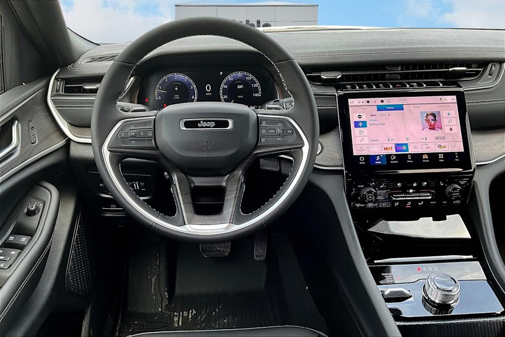 Thumbnail: 2025 Jeep Grand Cherokee - 13