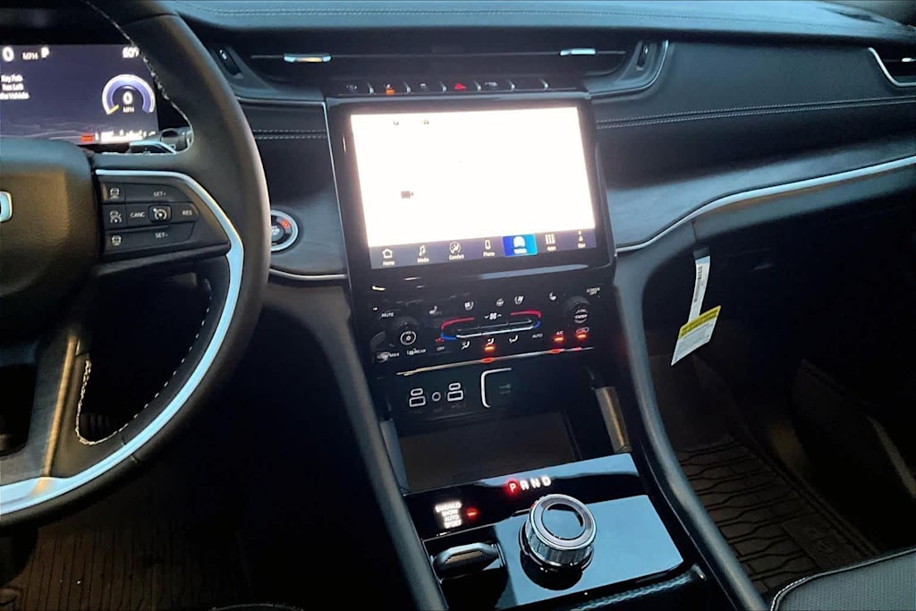 Thumbnail: 2025 Jeep Grand Cherokee - 15