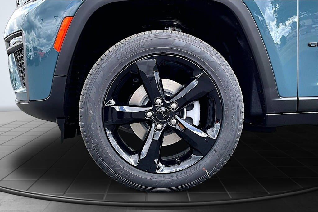 Thumbnail: 2026 Jeep Grand Cherokee - 8