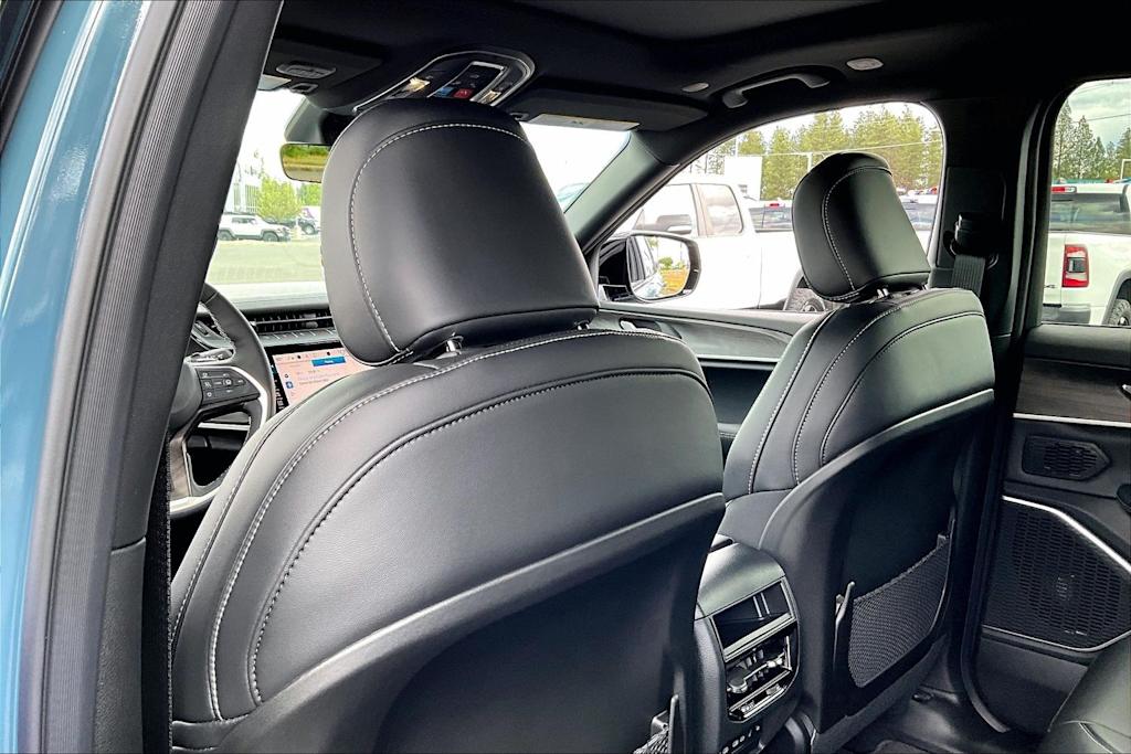 Thumbnail: 2026 Jeep Grand Cherokee - 12