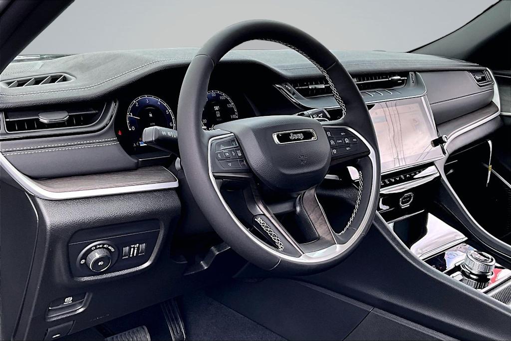 Thumbnail: 2026 Jeep Grand Cherokee - 2