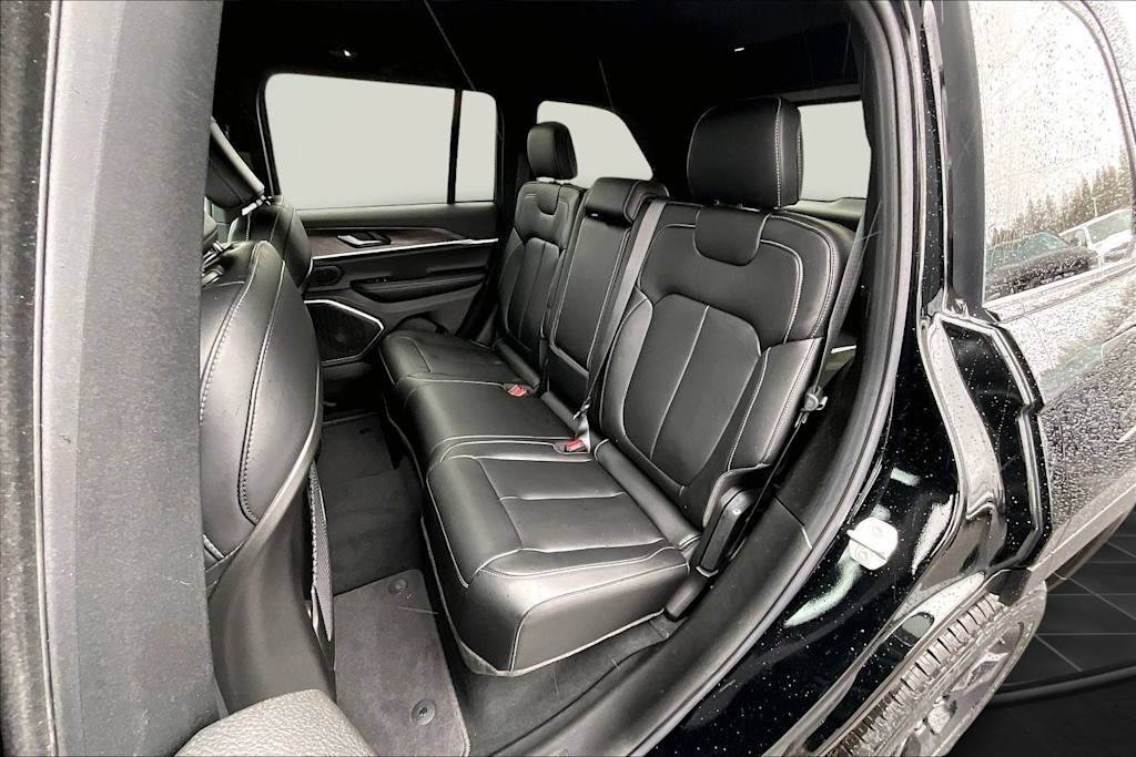 Thumbnail: 2026 Jeep Grand Cherokee - 11