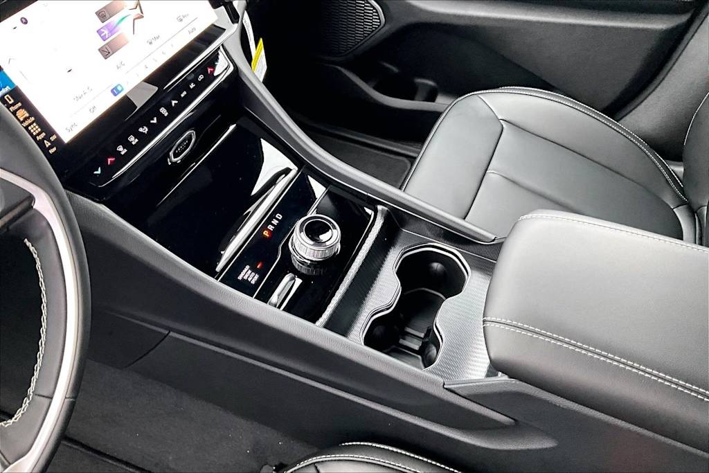 Thumbnail: 2026 Jeep Grand Cherokee - 14