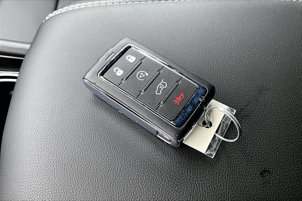 Thumbnail: 2026 Jeep Grand Cherokee - 17