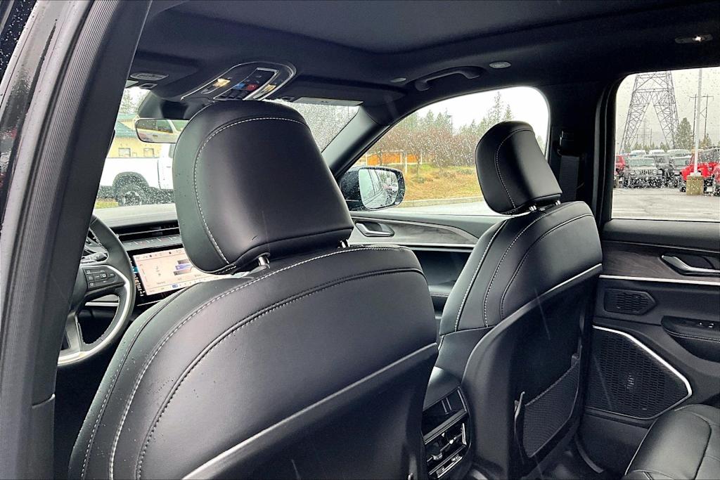 Thumbnail: 2026 Jeep Grand Cherokee - 10