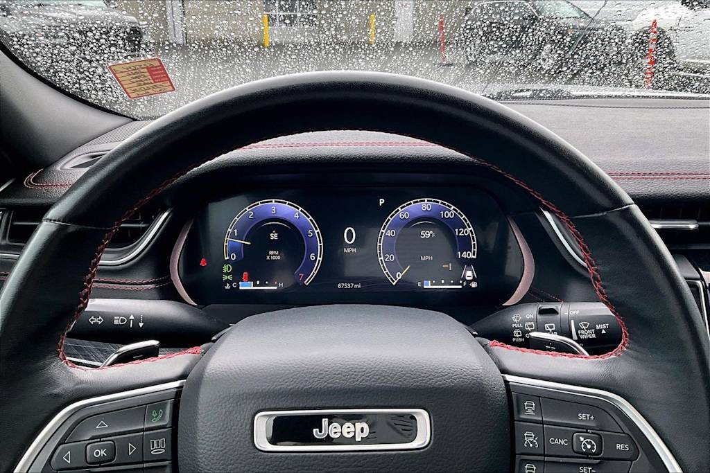 Thumbnail: 2022 Jeep Grand Cherokee - 16