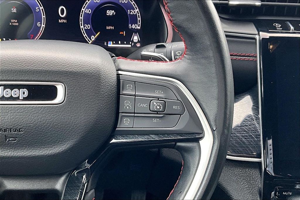 Thumbnail: 2022 Jeep Grand Cherokee - 26
