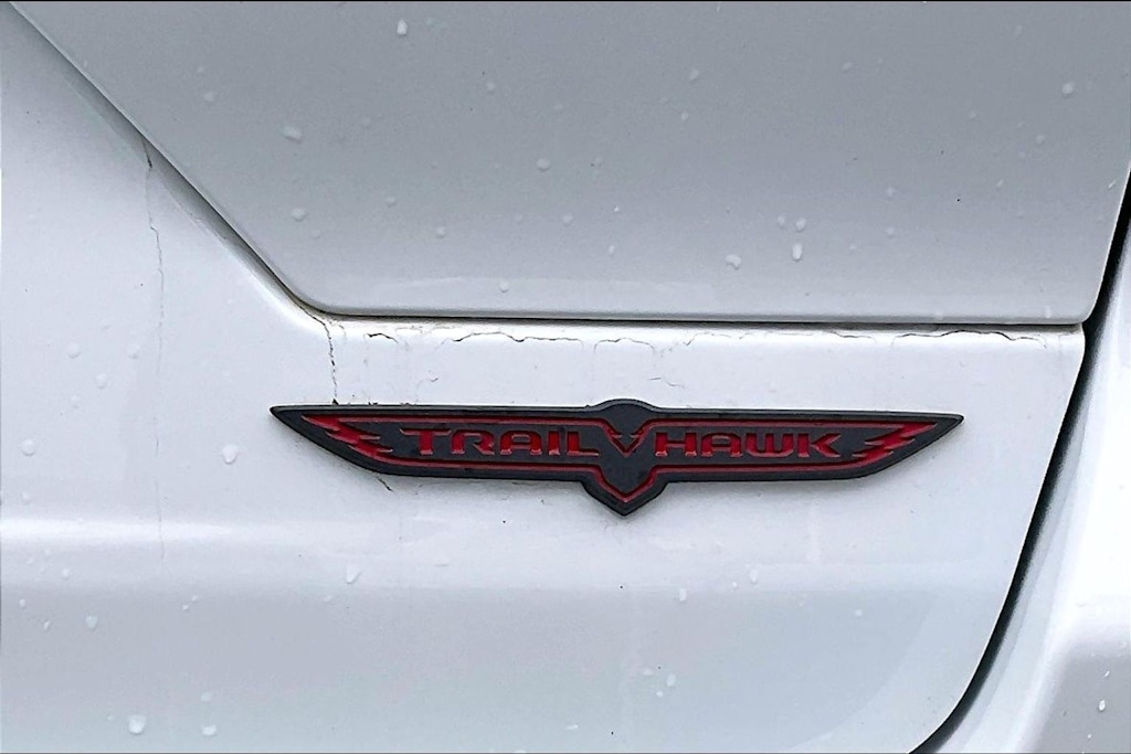 Thumbnail: 2022 Jeep Grand Cherokee - 20