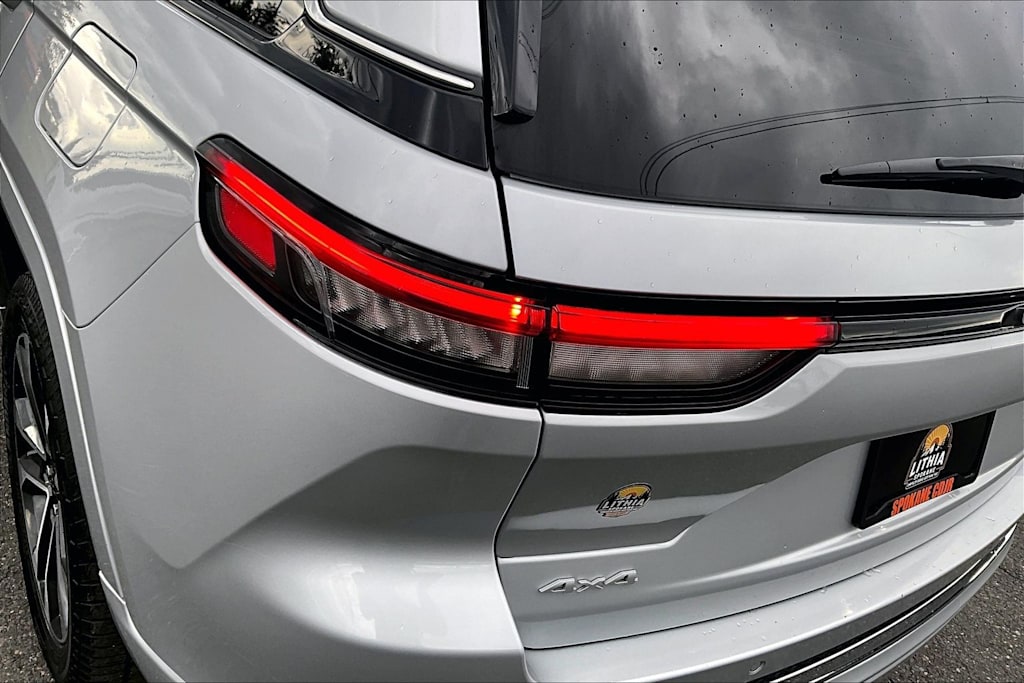 Thumbnail: 2024 Jeep Grand Cherokee - 32