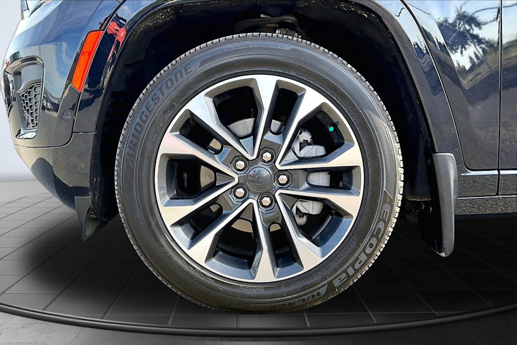 Thumbnail: 2024 Jeep Grand Cherokee - 8