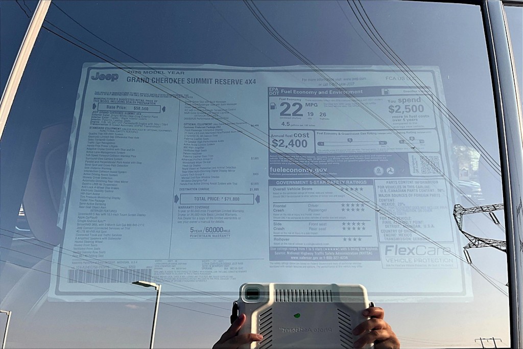 Thumbnail: 2025 Jeep Grand Cherokee - 23