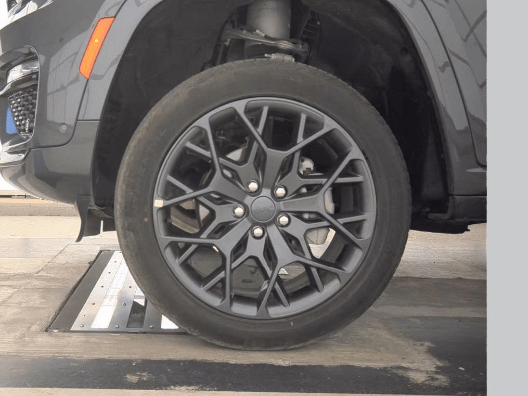 Thumbnail: 2025 Jeep Grand Cherokee - 4