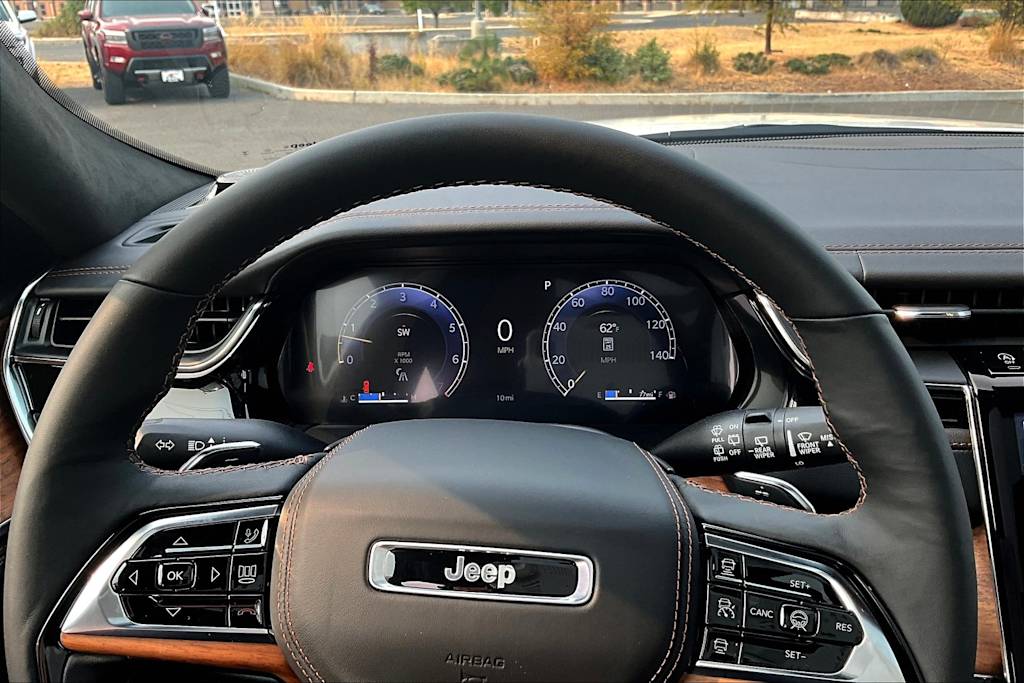 Thumbnail: 2025 Jeep Grand Cherokee - 14