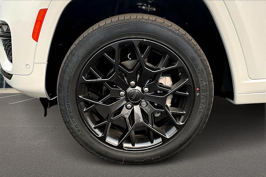 Thumbnail: 2025 Jeep Grand Cherokee - 7