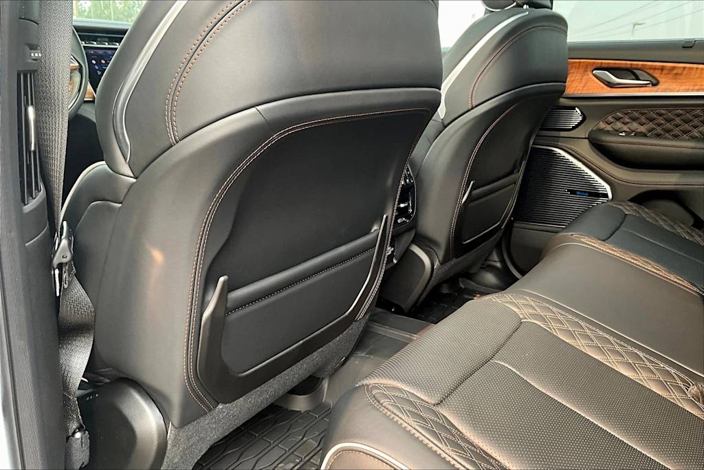 Thumbnail: 2025 Jeep Grand Cherokee - 12