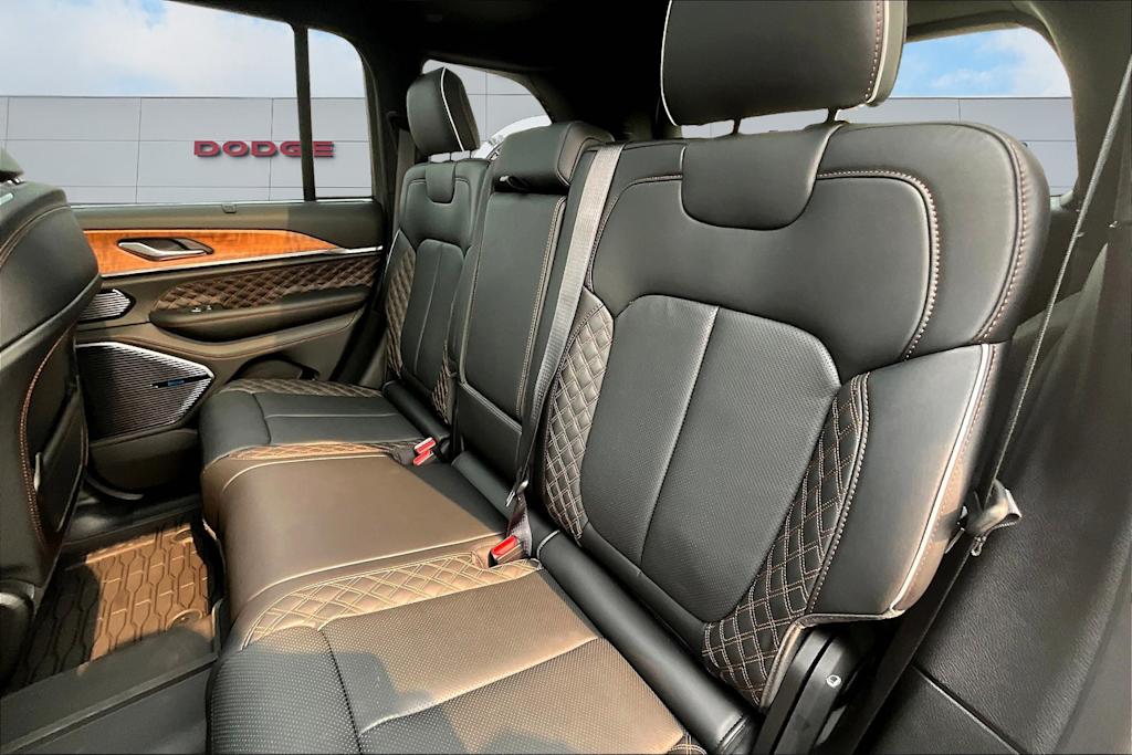 Thumbnail: 2025 Jeep Grand Cherokee - 20