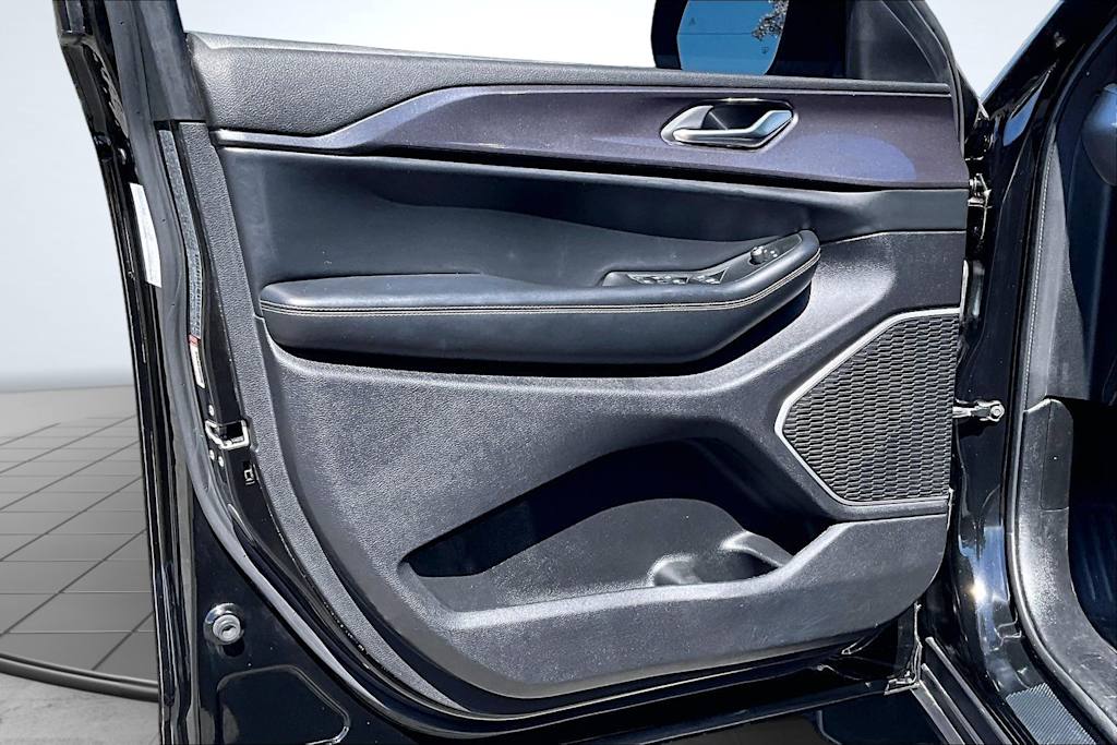 Thumbnail: 2021 Jeep Grand Cherokee L - 29