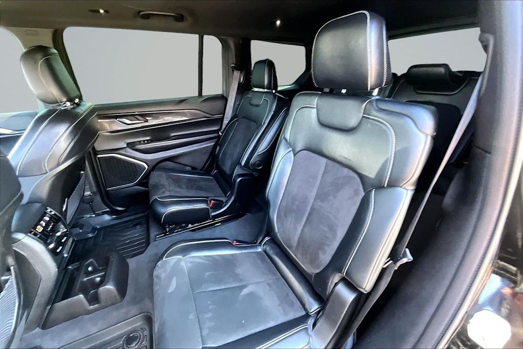Thumbnail: 2021 Jeep Grand Cherokee L - 13
