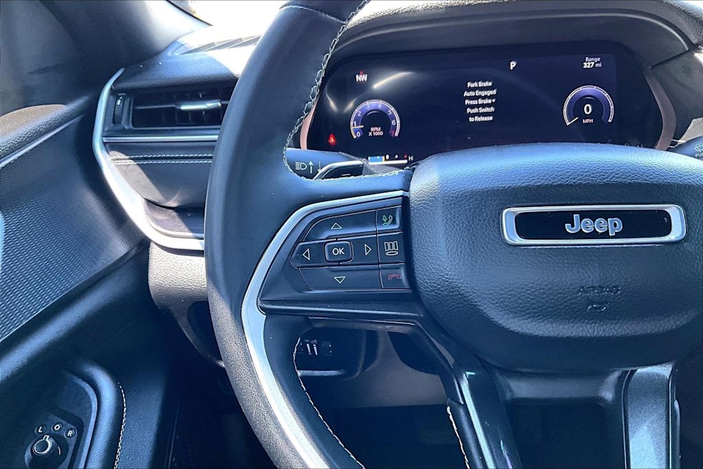 Thumbnail: 2023 Jeep Grand Cherokee L - 26