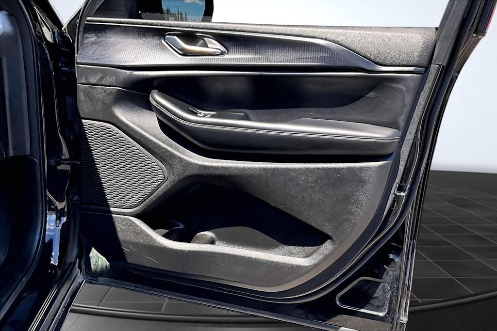 Thumbnail: 2023 Jeep Grand Cherokee L - 29