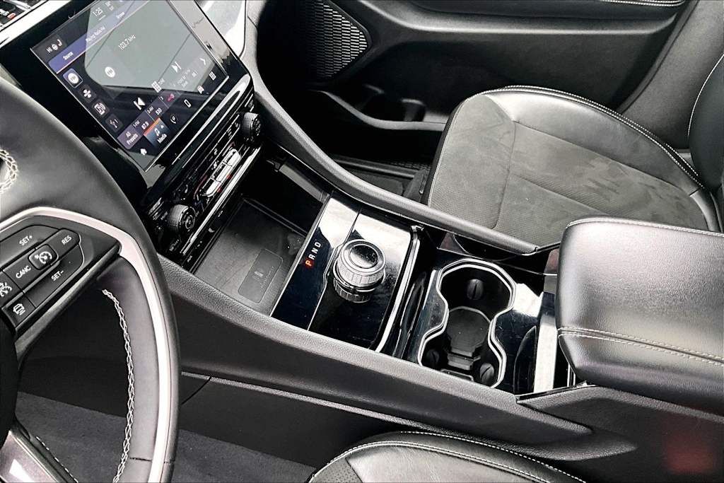 Thumbnail: 2023 Jeep Grand Cherokee L - 16