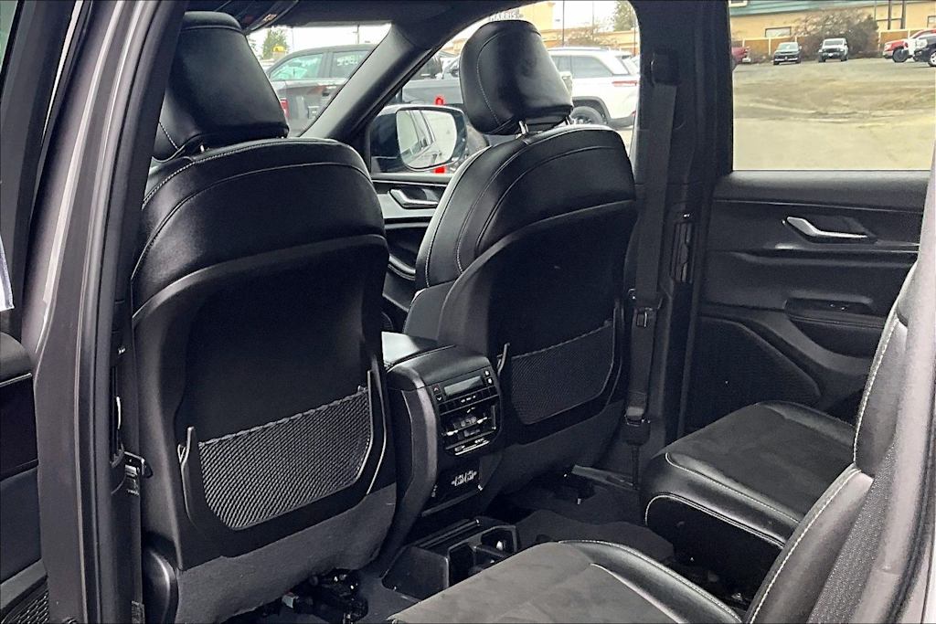 Thumbnail: 2023 Jeep Grand Cherokee L - 13