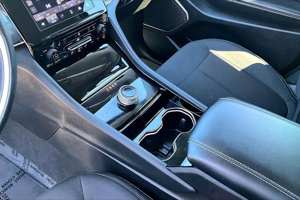 Thumbnail: 2022 Jeep Grand Cherokee L - 16