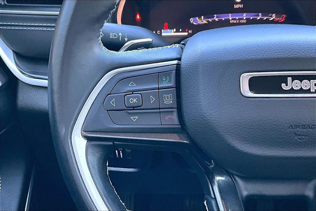 Thumbnail: 2022 Jeep Grand Cherokee L - 25