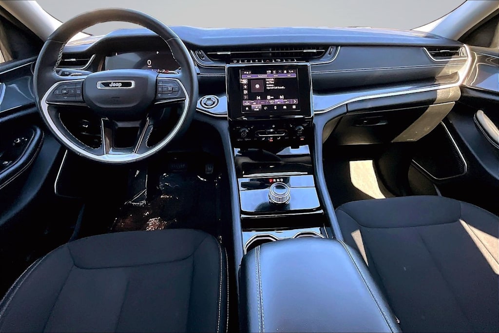 Thumbnail: 2022 Jeep Grand Cherokee L - 9