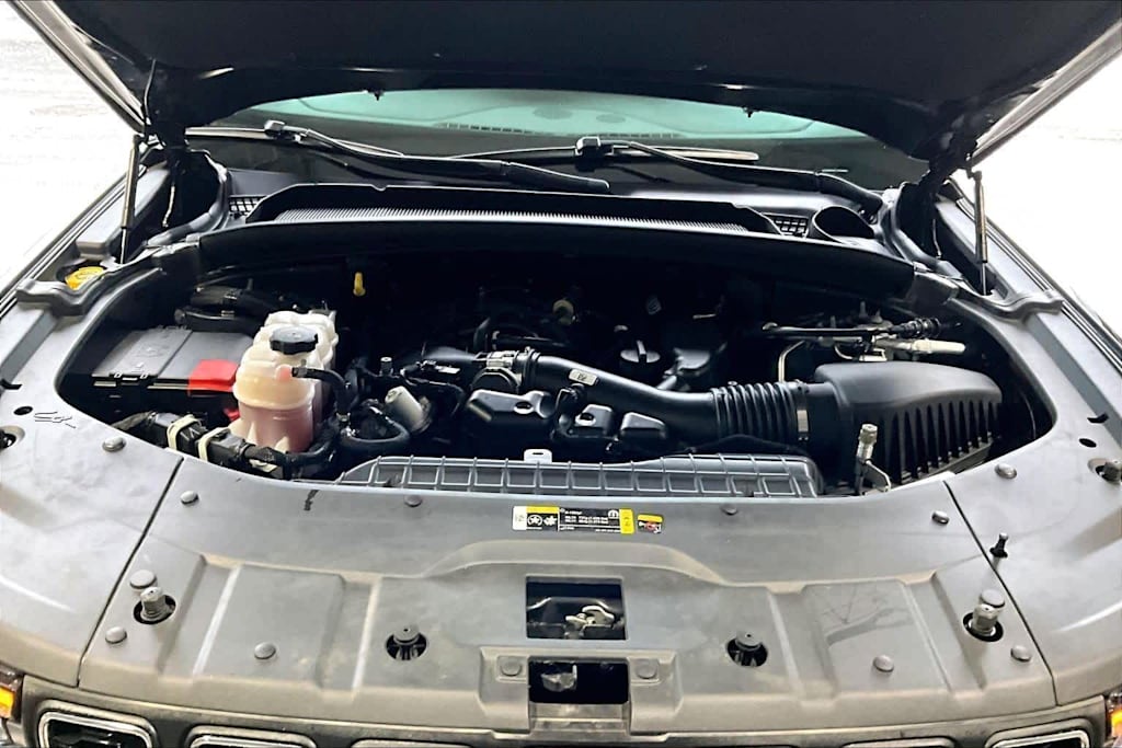 Thumbnail: 2023 Jeep Grand Cherokee L - 9