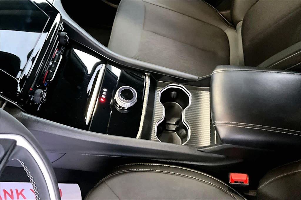 Thumbnail: 2023 Jeep Grand Cherokee L - 21