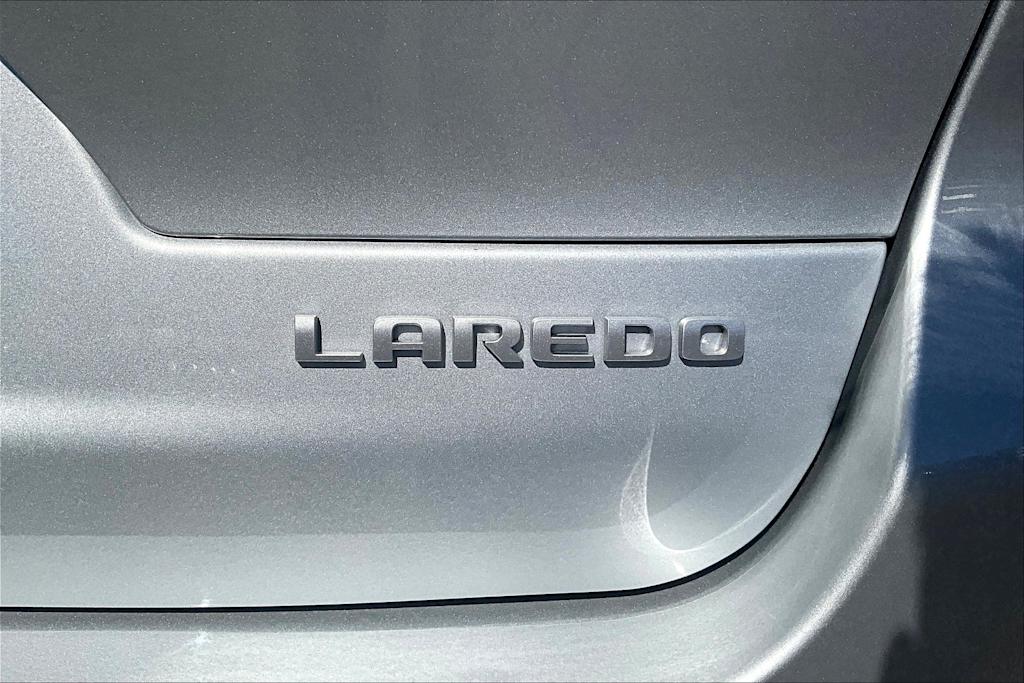 2025 Jeep Grand Cherokee L Laredo 6