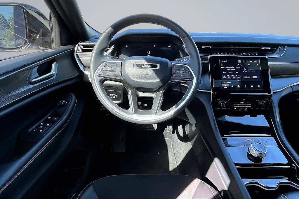 Thumbnail: 2023 Jeep Grand Cherokee L - 14