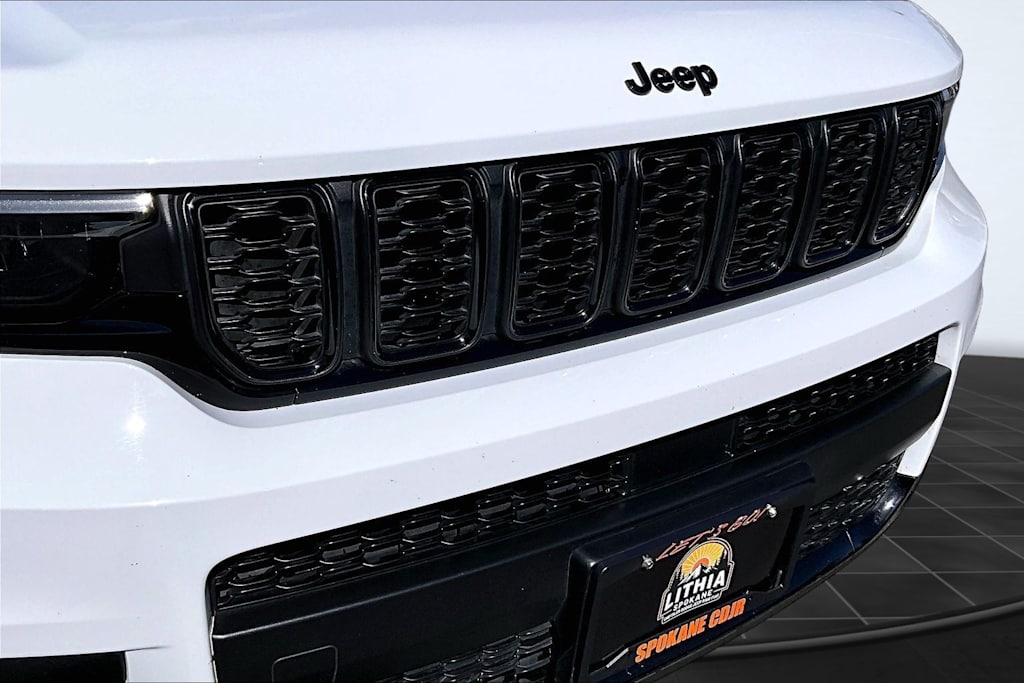 Thumbnail: 2023 Jeep Grand Cherokee L - 33