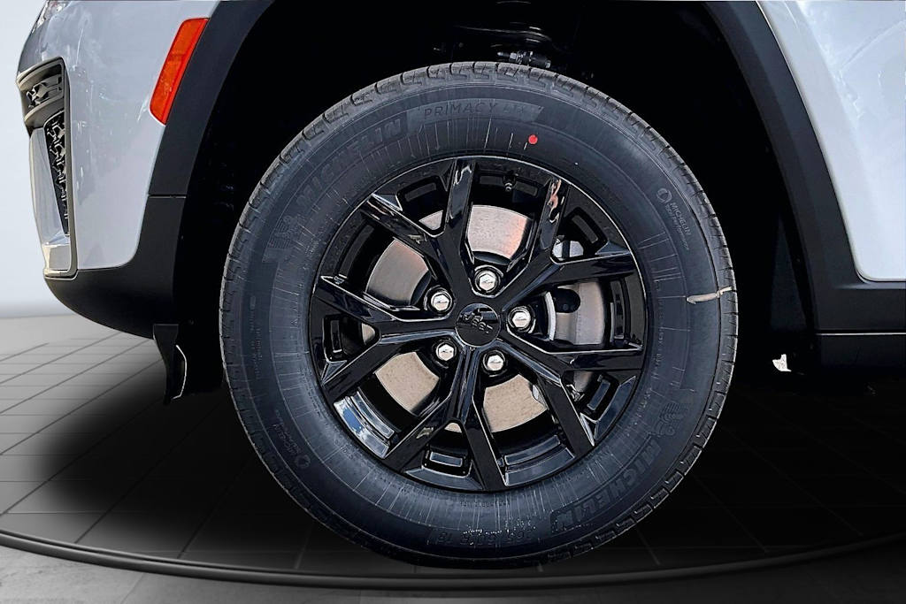 Thumbnail: 2026 Jeep Grand Cherokee L - 8