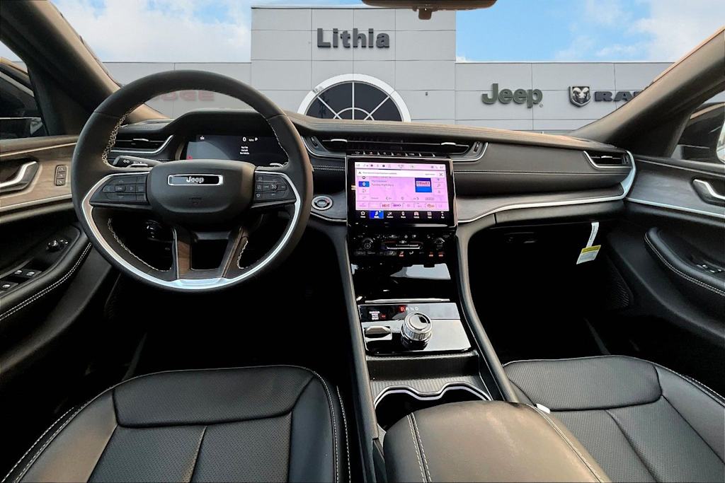 Thumbnail: 2025 Jeep Grand Cherokee L - 10
