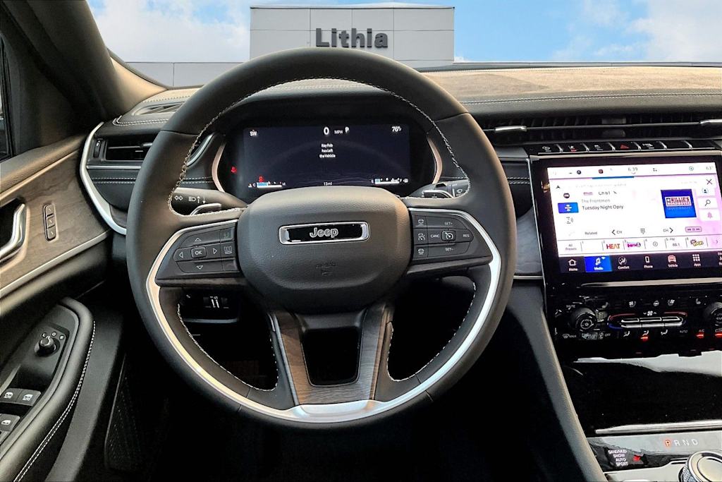 Thumbnail: 2025 Jeep Grand Cherokee L - 14