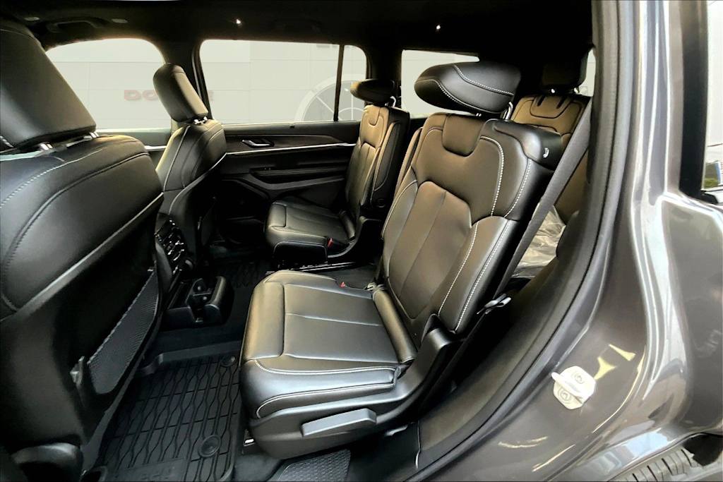 Thumbnail: 2025 Jeep Grand Cherokee L - 20