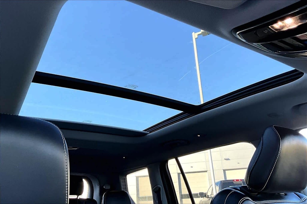 Thumbnail: 2023 Jeep Grand Cherokee L - 31