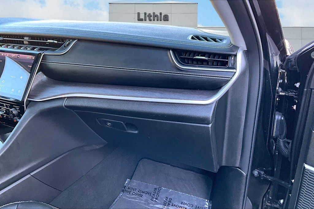 Thumbnail: 2023 Jeep Grand Cherokee L - 25